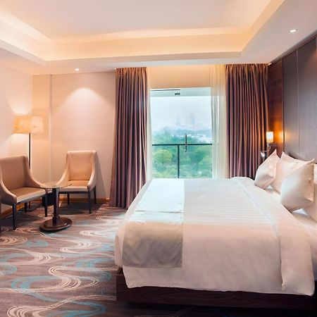 Golden Tulip The Grandmark Dhaka Zewnętrze zdjęcie