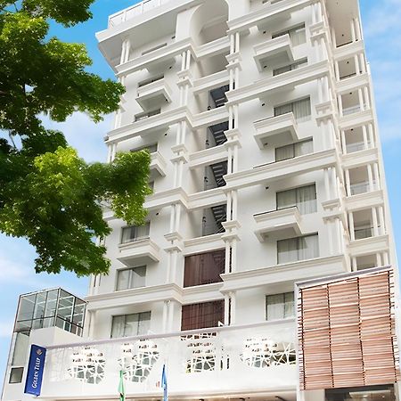 Golden Tulip The Grandmark Dhaka Zewnętrze zdjęcie