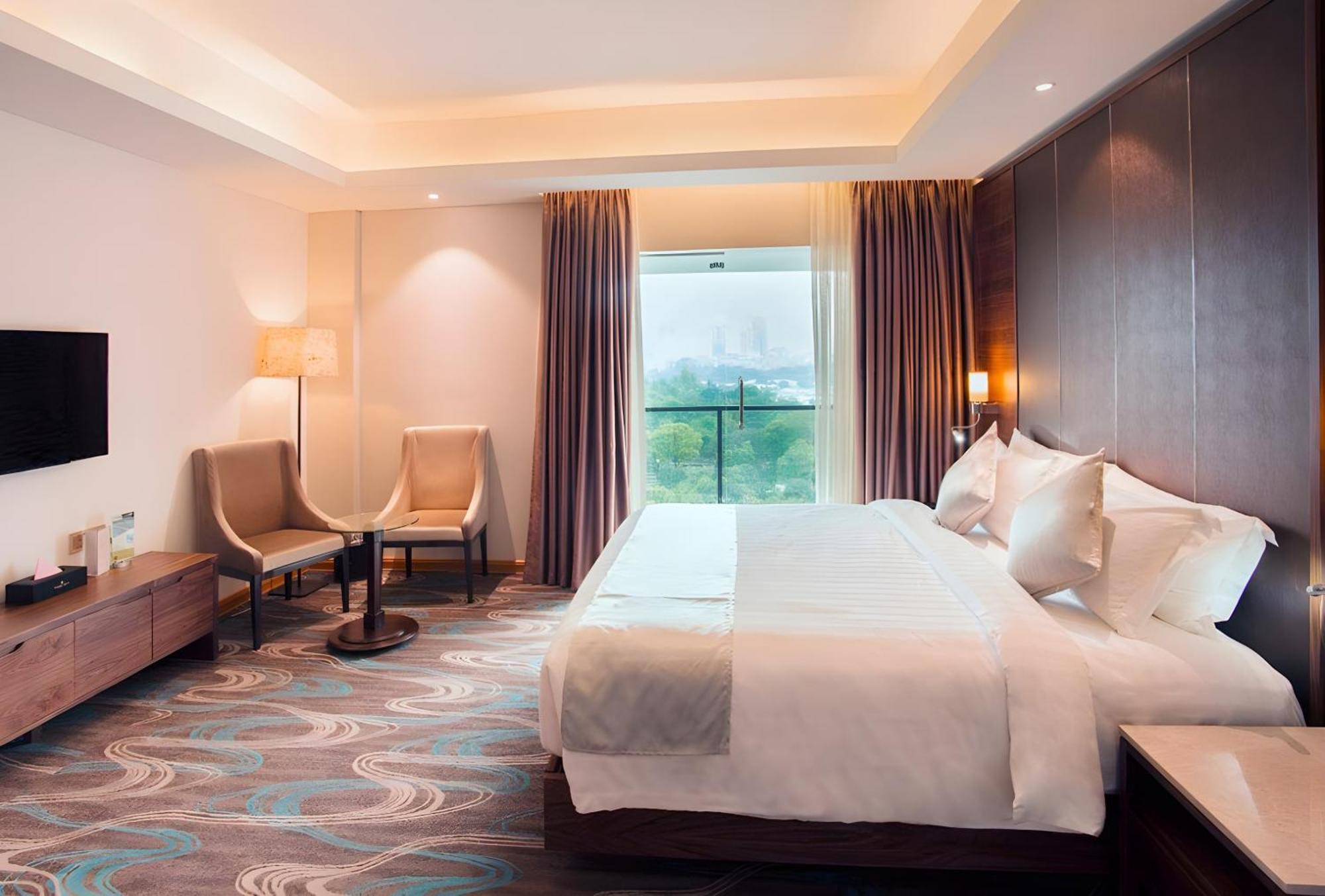 Golden Tulip The Grandmark Dhaka Zewnętrze zdjęcie